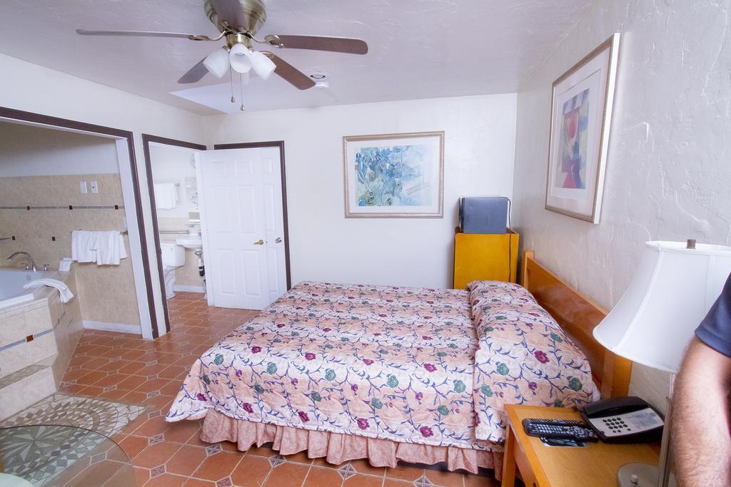 Mission Bell Motel Ventura Buitenkant foto