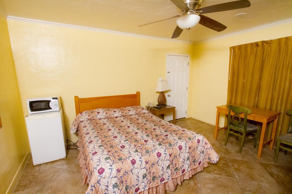 Mission Bell Motel Ventura Buitenkant foto