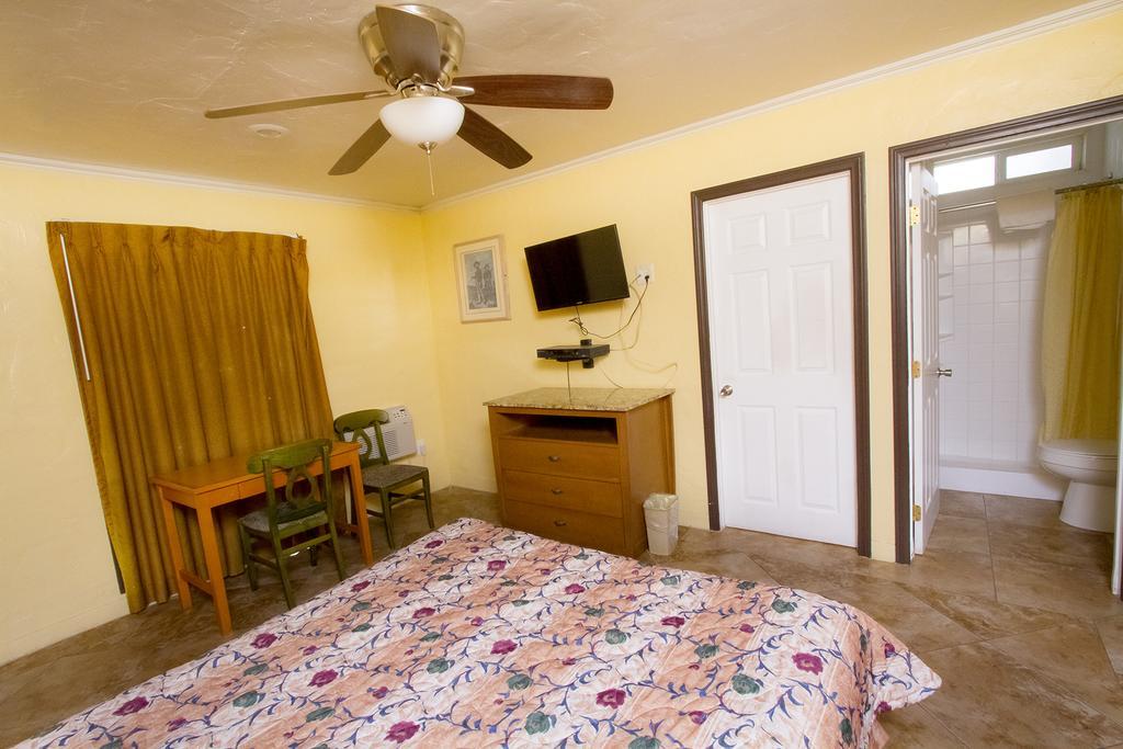 Mission Bell Motel Ventura Buitenkant foto